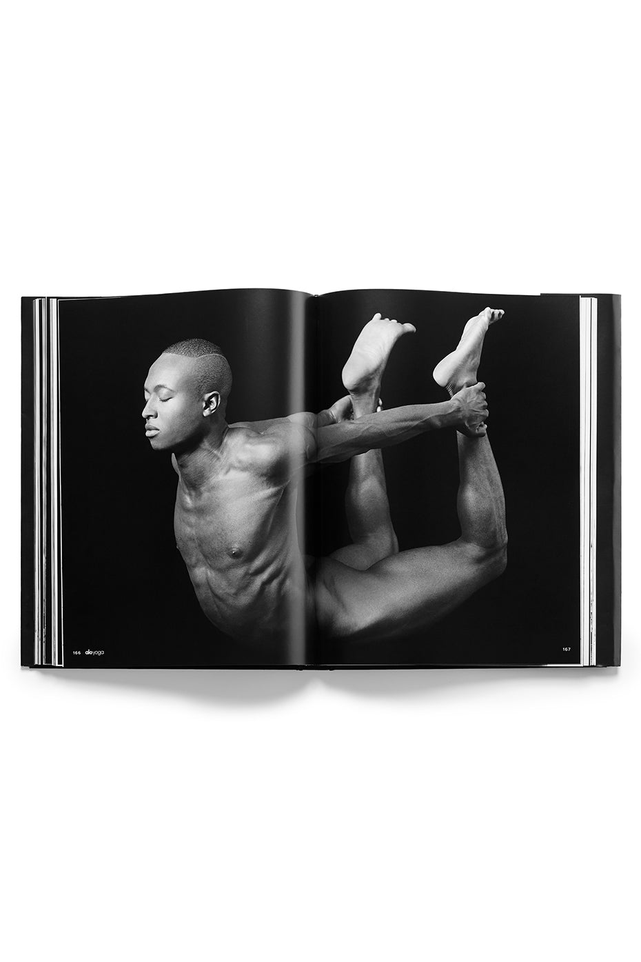 Naked Yoga, un livre signé ALO