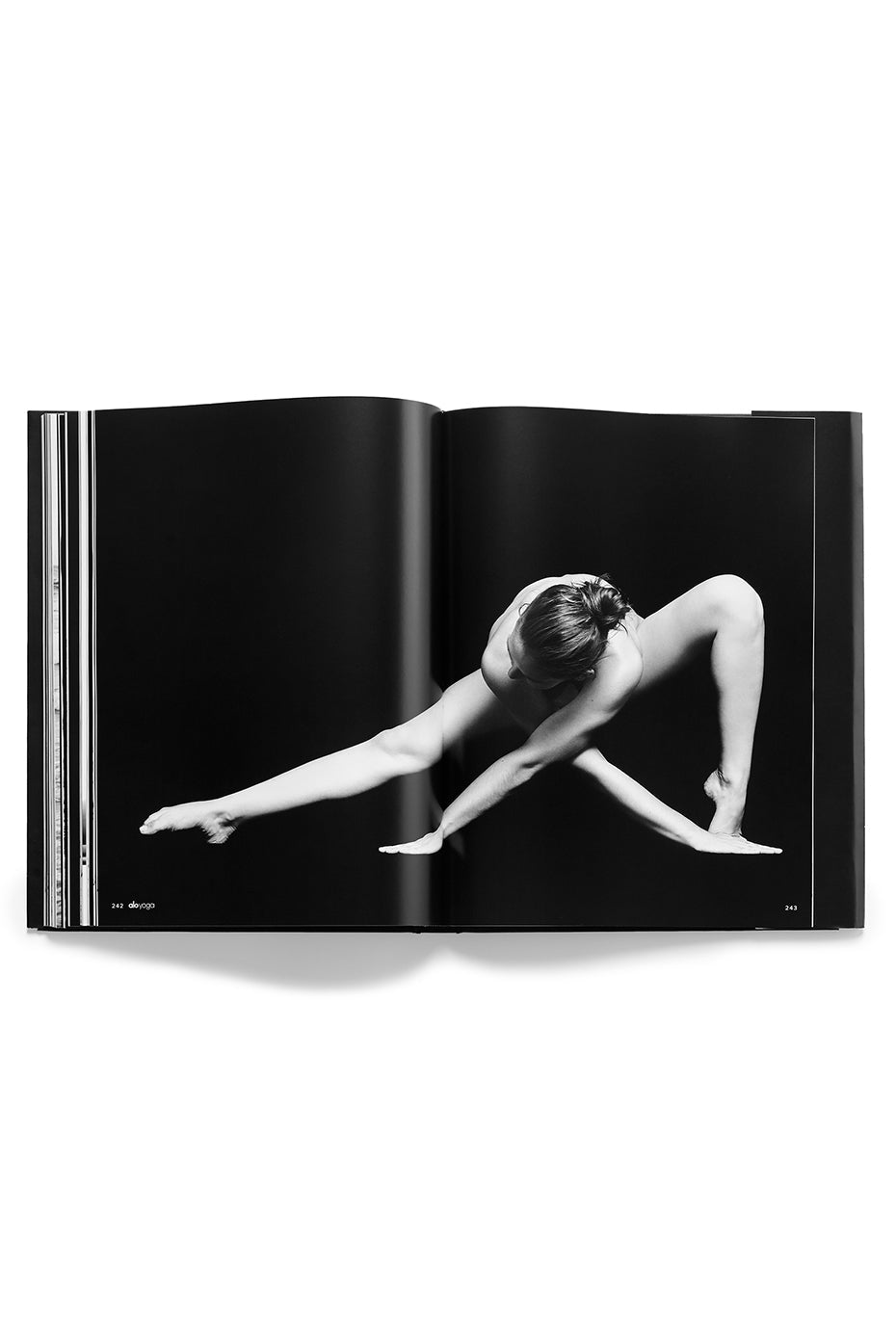 Naked Yoga, un livre signé ALO