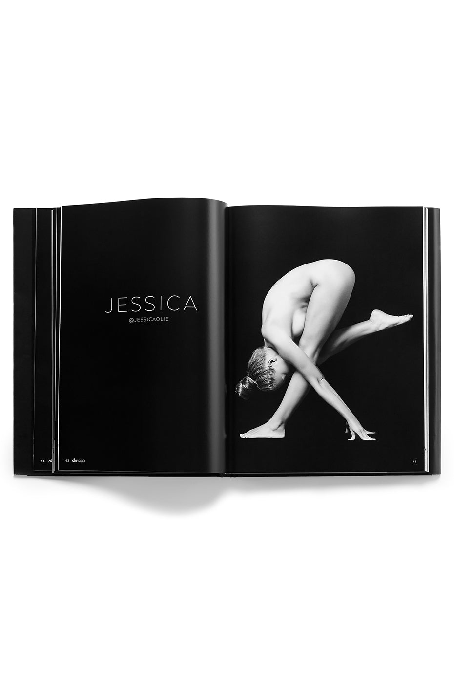 Naked Yoga, un livre signé ALO