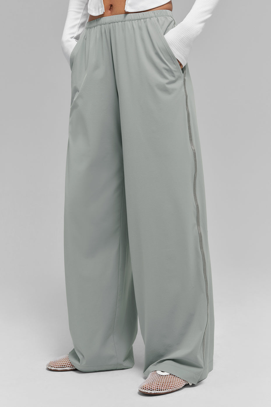 AloBreezy Wide Leg Pant (Long) - Lunar Grey